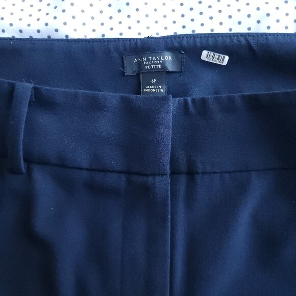 Ann Taylor Factory Petite "Suit Separates" Navy Straight Leg Ankle Work Trousers - Picture 3 of 3